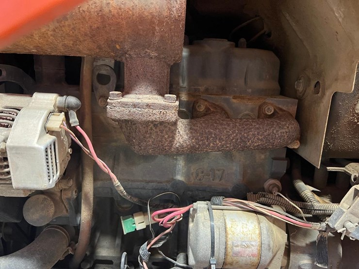 2002-kubota-l35-image-21