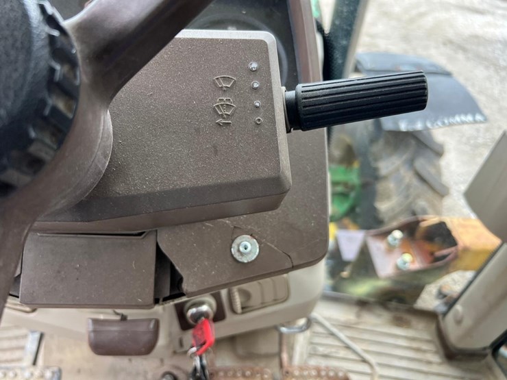 john-deere-6320-image-31
