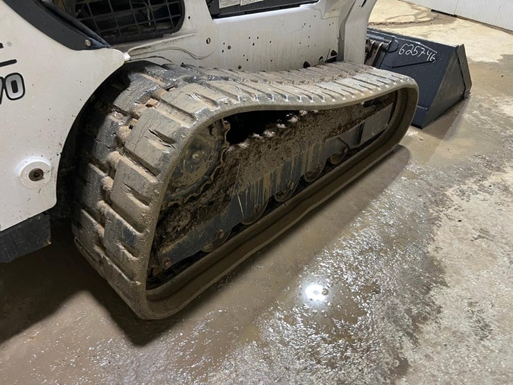 2022-bobcat-t770-image-17