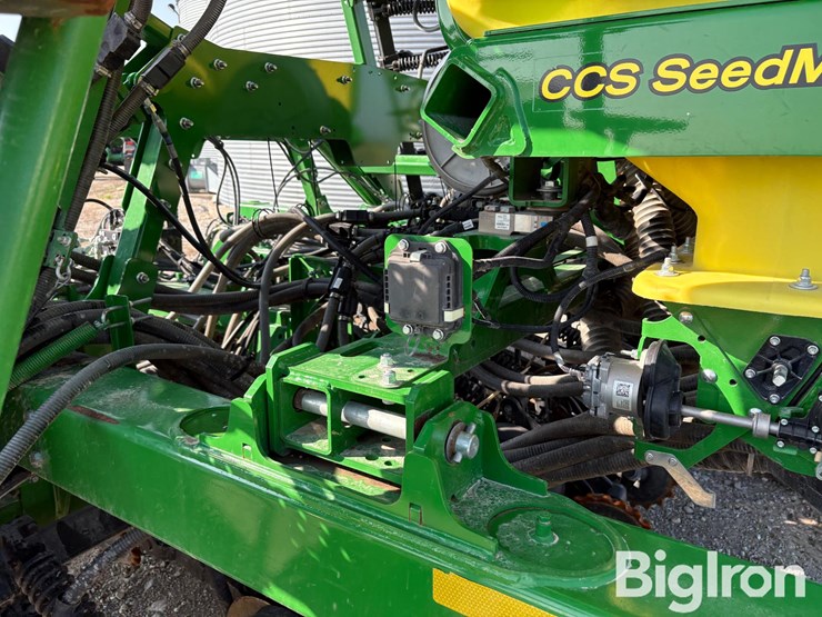 2022-john-deere-n542c-image-19