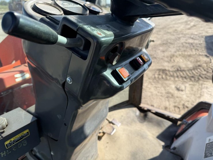 kubota-r520-image-35