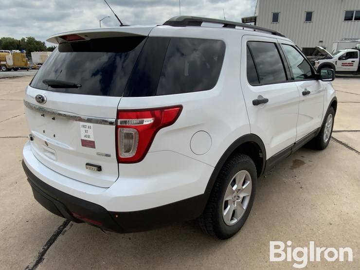 2014-ford-explorer-image-5