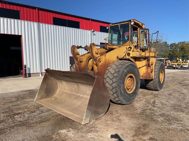 clark-125-wheel-loader-image-2