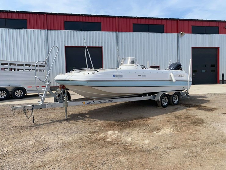 2018-hurricane-cc231-boat-image-1