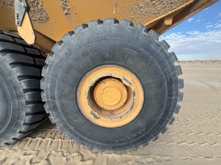 2020-volvo-a60h-image-19