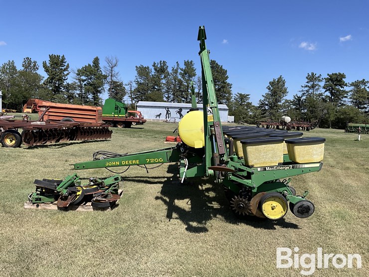 john-deere-7200-image-8