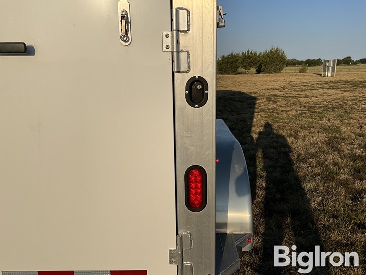 2021-titan-trailer-image-17