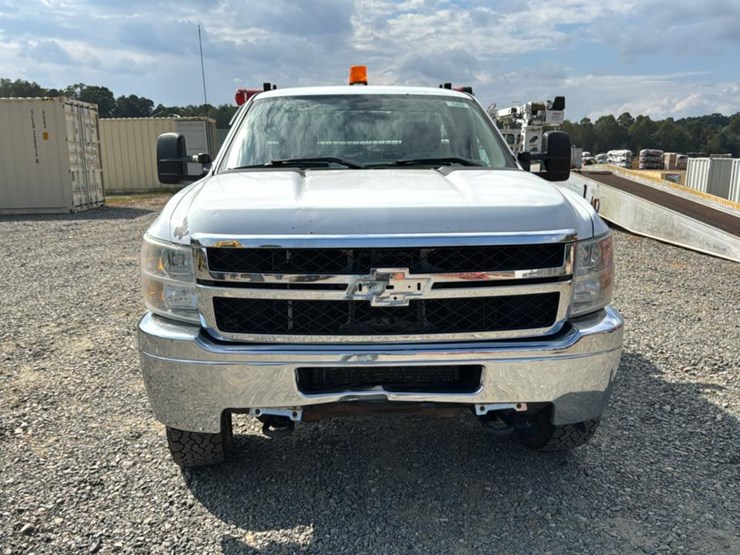 2012-chevrolet-2500-image-8