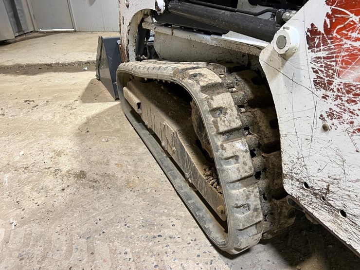 2023-bobcat-t450-image-16