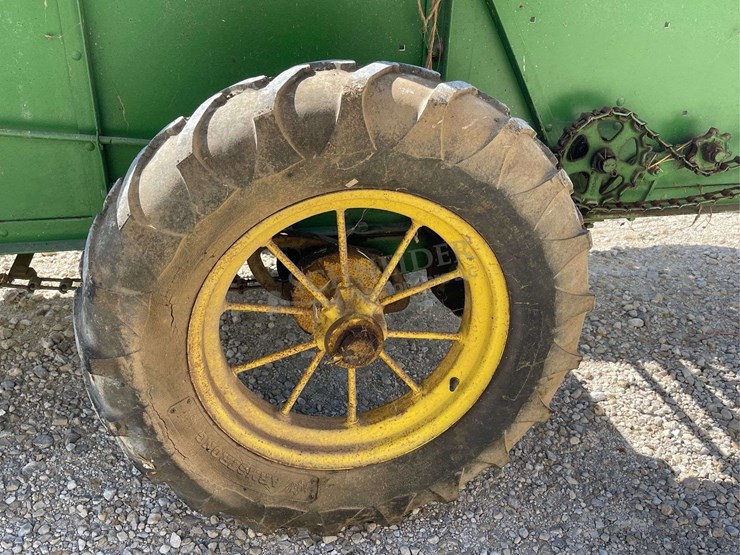 john-deere-h-image-11