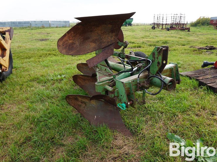 john-deere-4200-image-3