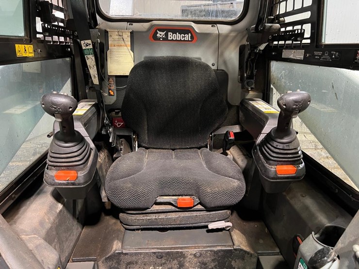 2023-bobcat-t86-image-22
