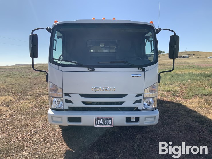 2019-isuzu-nrr-image-2
