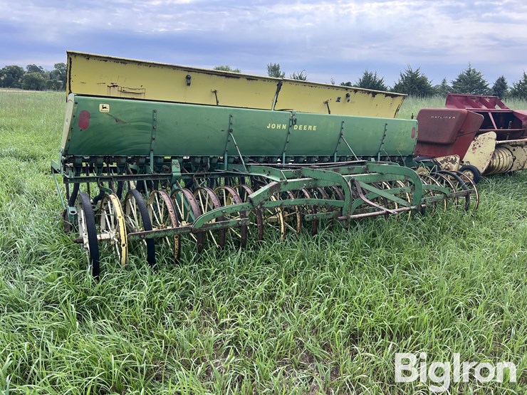 john-deere-200-image-7
