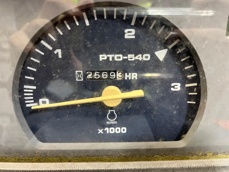 2002-kubota-l35-image-26