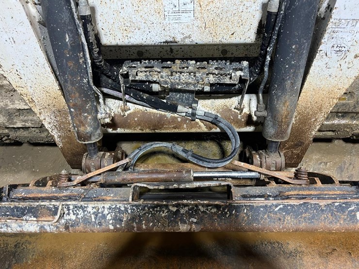 2019-bobcat-t870-image-10