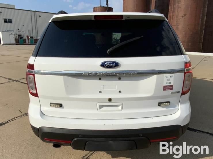 2014-ford-explorer-image-6