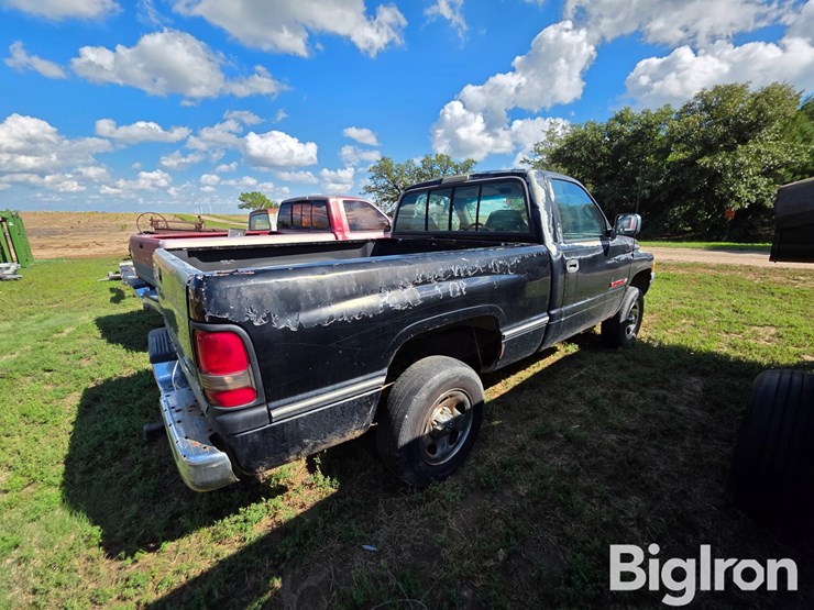 1997-dodge-ram-1500-image-4