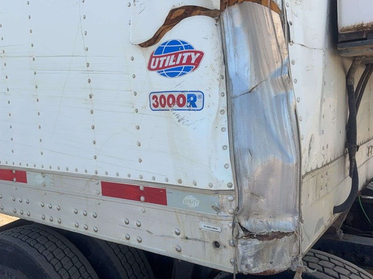 2020-utility-3000r-reefer-image-21