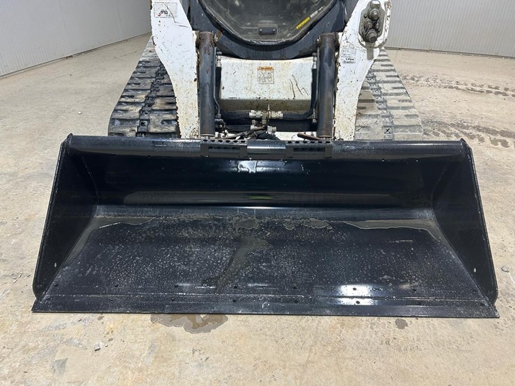 2015-bobcat-t770-image-10
