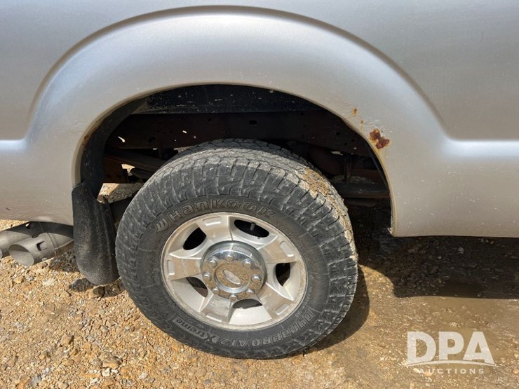 2013-ford-f250-xlt-image-30