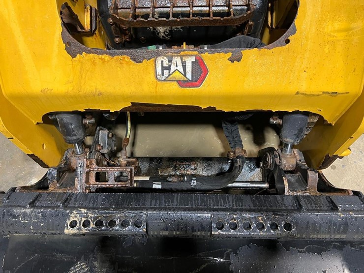 2022-caterpillar-259d3-image-10