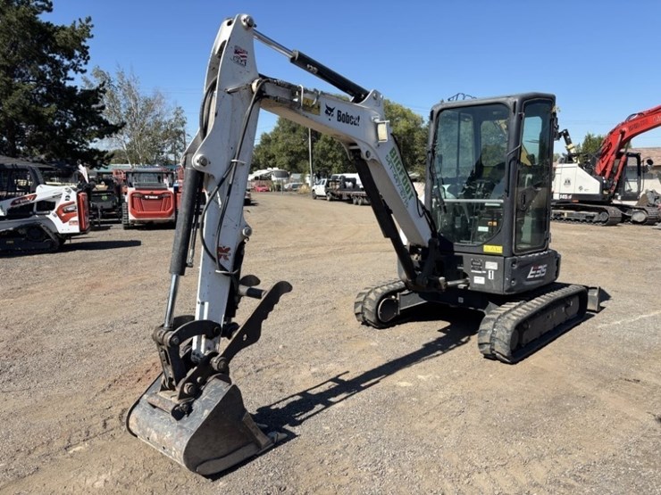 2018-bobcat-e35-image-1