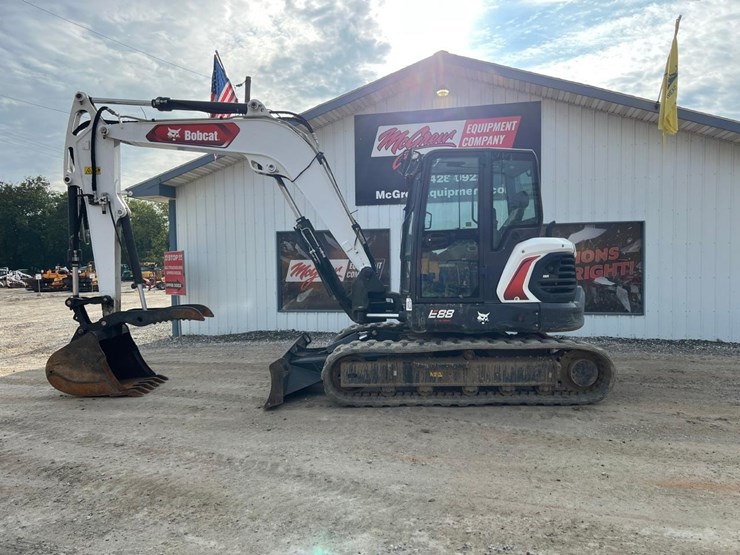 2022-bobcat-e88-image-3