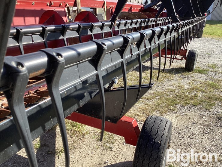 2005-case-ih-1020-image-13