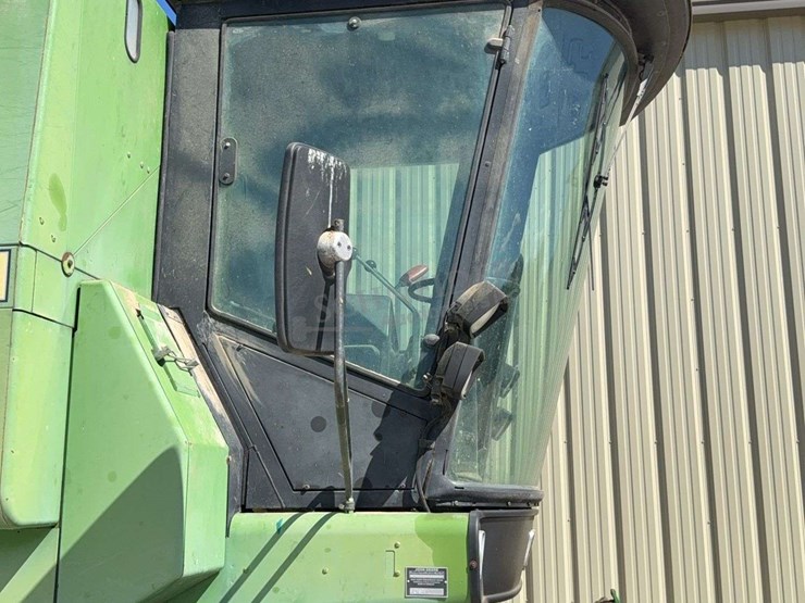 john-deere-4425-image-18