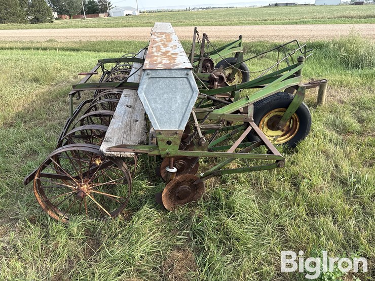 john-deere-14-image-4