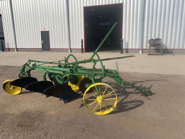 john-deere-d218a-3-bottom-plow-image-1