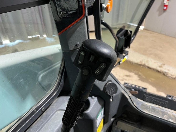 2023-bobcat-t66-image-31