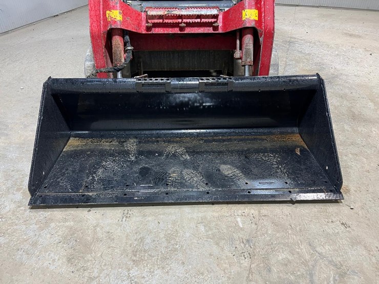 takeuchi-tl10v2-image-9