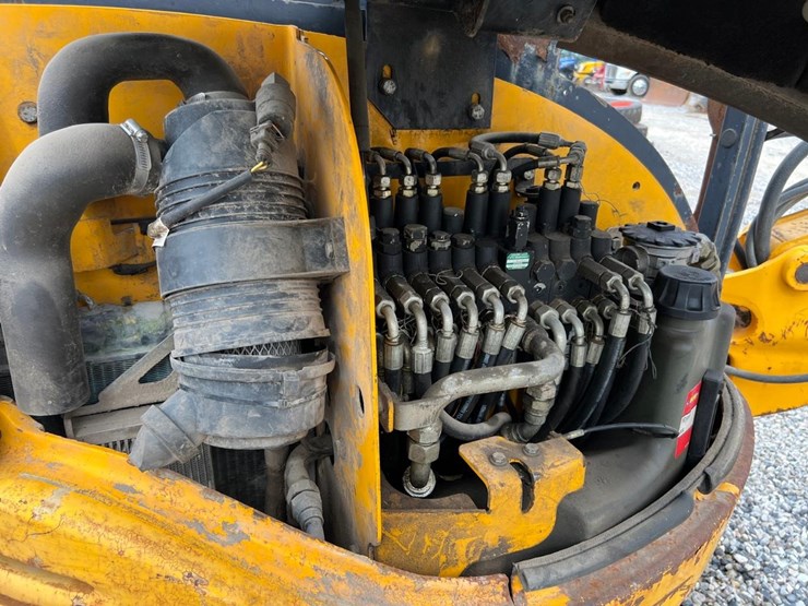 jcb-8032-image-23