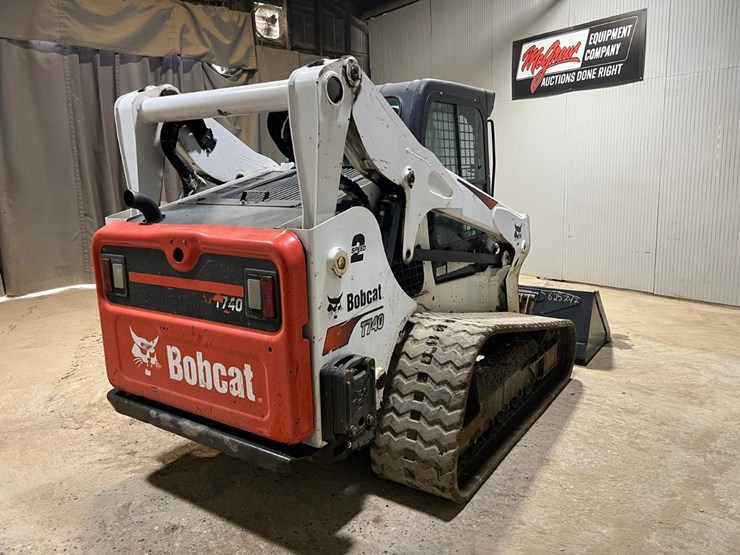 2019-bobcat-t740-image-5
