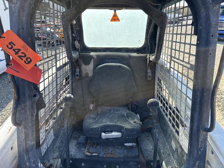 2017-bobcat-t550-image-50