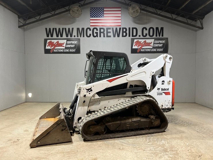 2017-bobcat-t870-image-1