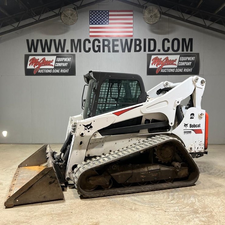 2017 BOBCAT T870