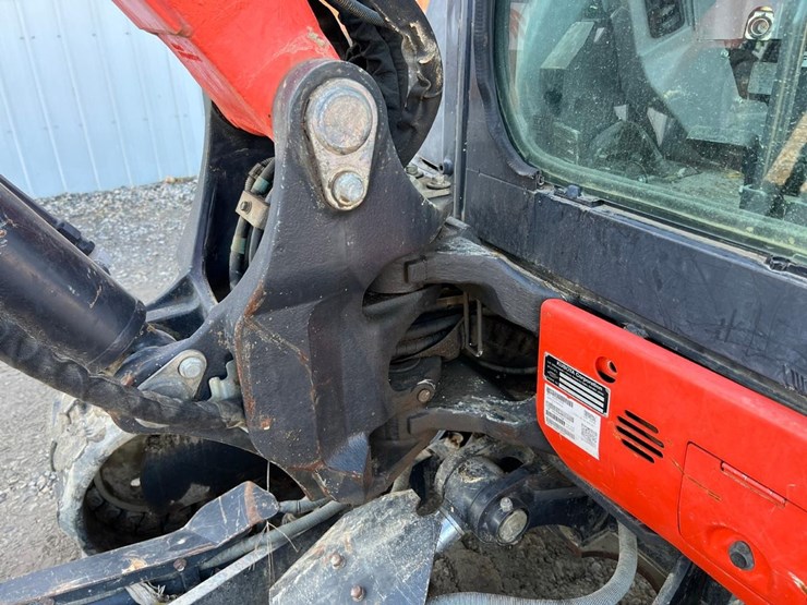 2020-kubota-kx057-4-image-15