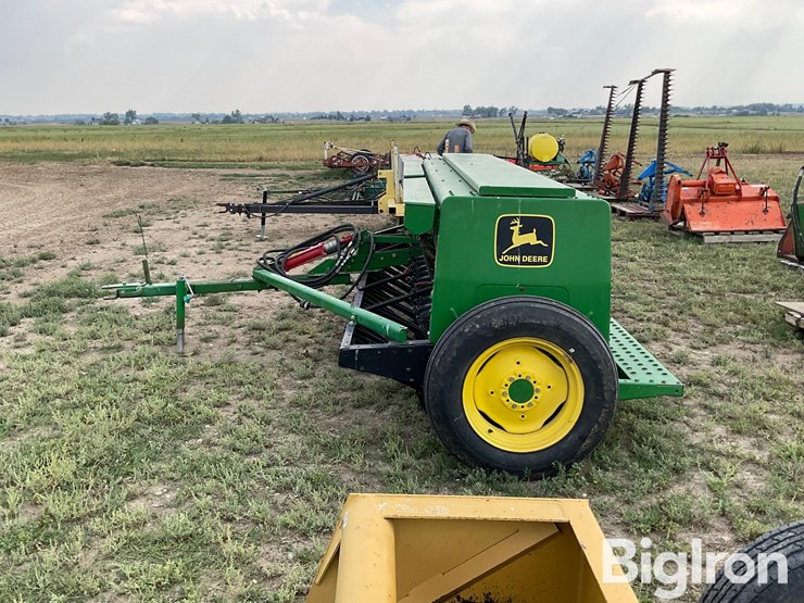 john-deere-450-image-8
