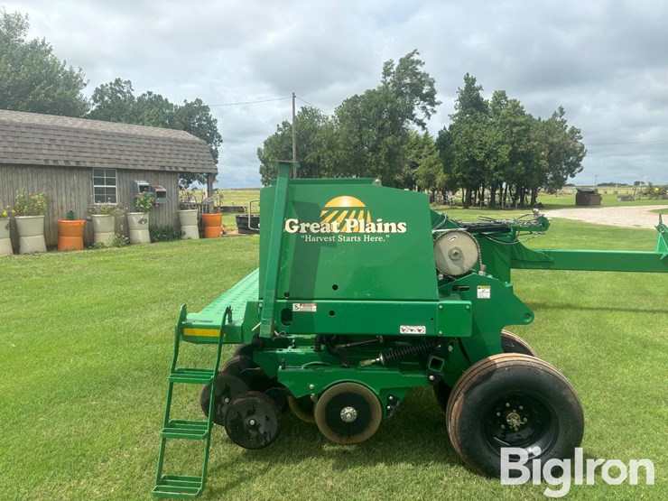 2013-great-plains-2s2600hd-image-14