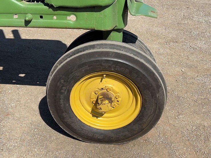 1952-john-deere-a-image-7