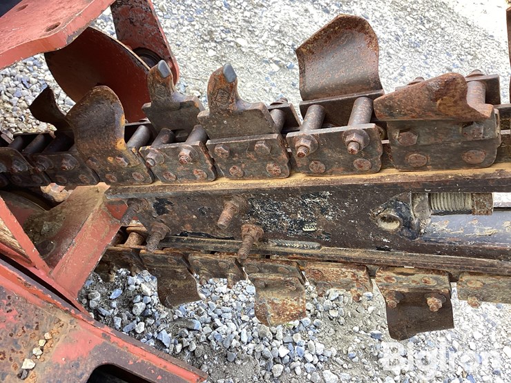 2012-ditch-witch-rt16-image-16