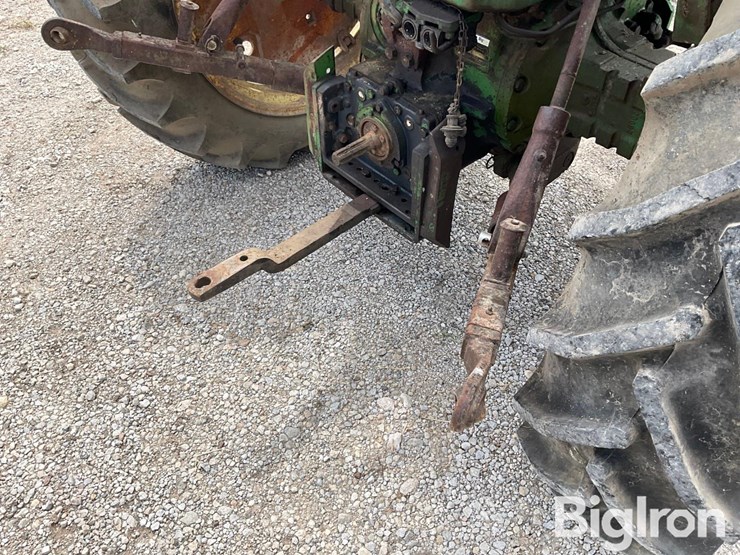 1961-john-deere-3010-image-11