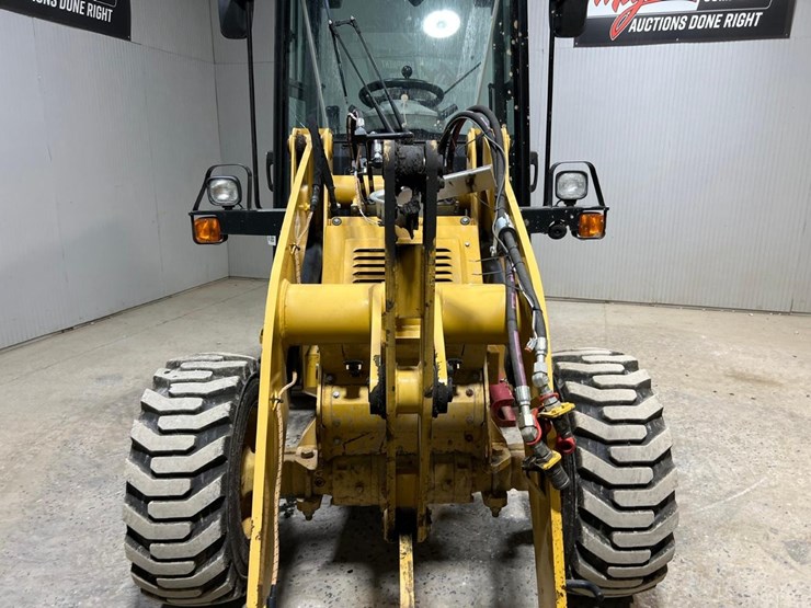 2017-caterpillar-903c2-image-12