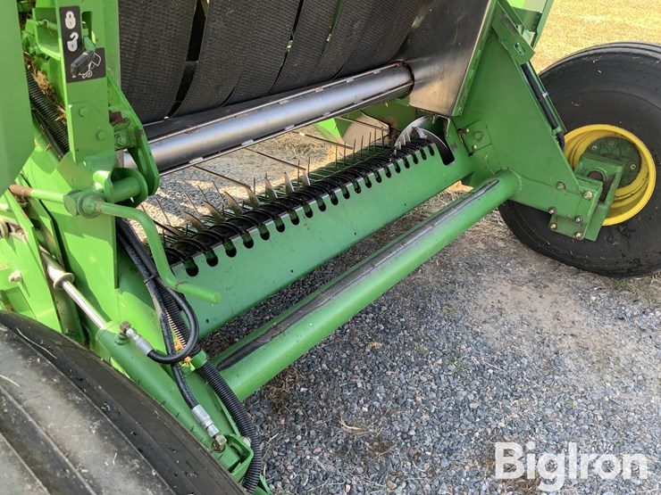 2006-john-deere-567-image-14