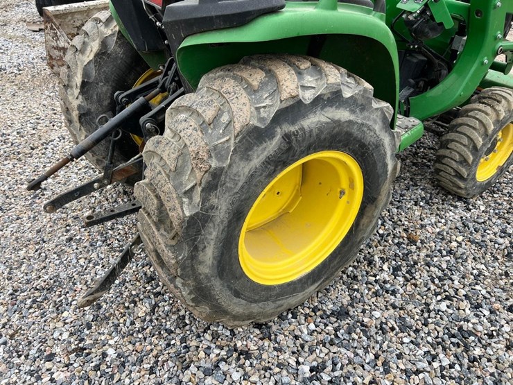 2021-john-deere-3025e-image-17