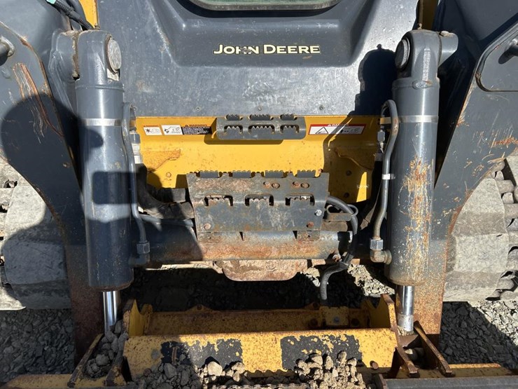 deere-333g-image-11