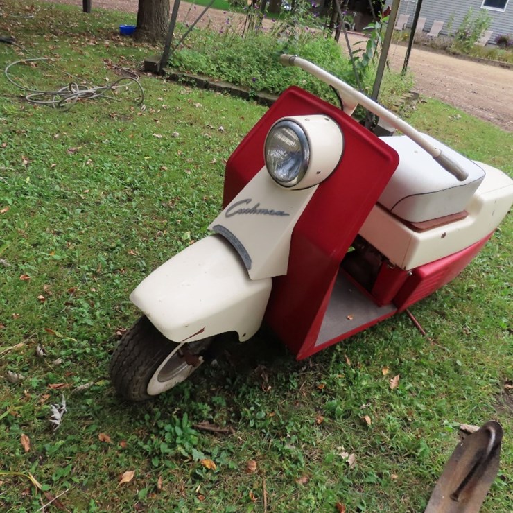 1959/60 Cushman Road king Scooter